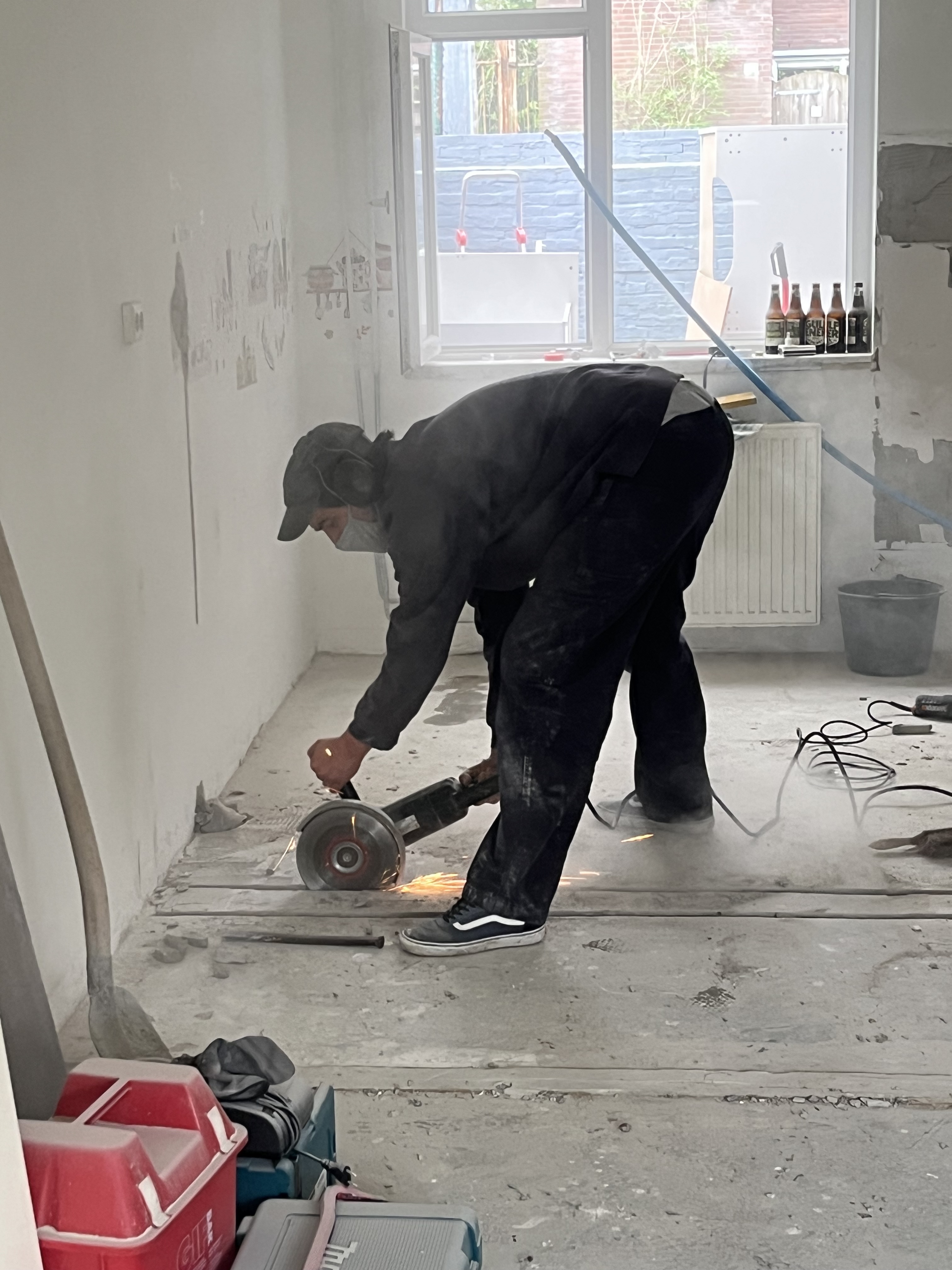 man aan het werk